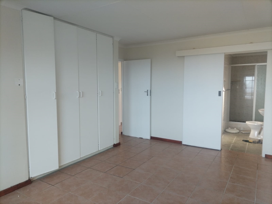To Let 3 Bedroom Property for Rent in Dana Bay Western Cape